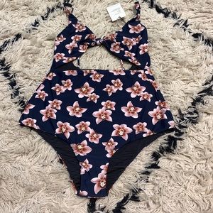 BNWT ACACIA INDIES ISLE